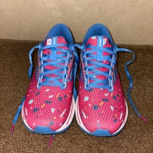 Blue and Pink Brooks